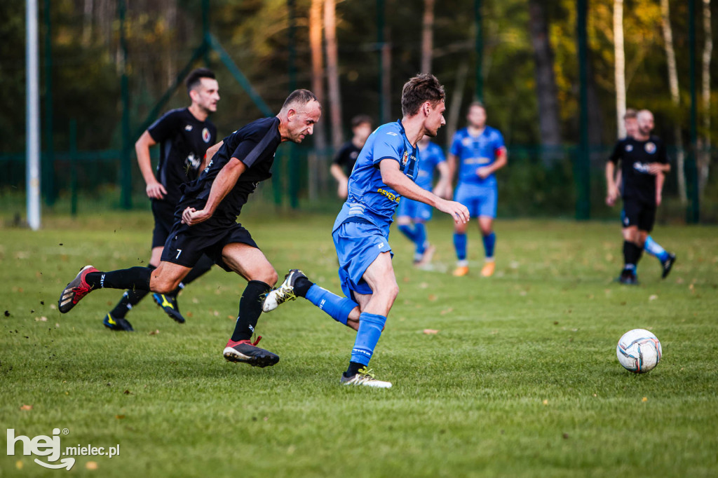 SMOCZANKA MIELEC – RADOMYŚLANKA RADOMYŚL WIELKI 1:0