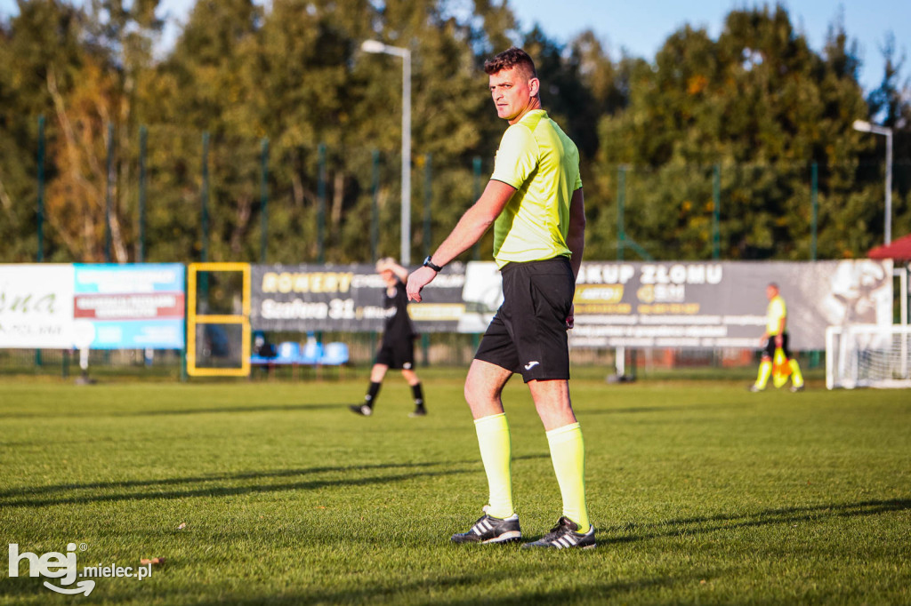 SMOCZANKA MIELEC – RADOMYŚLANKA RADOMYŚL WIELKI 1:0