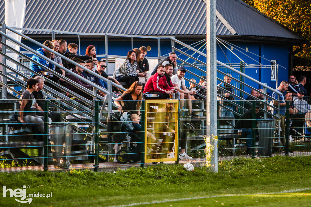 SMOCZANKA MIELEC – RADOMYŚLANKA RADOMYŚL WIELKI 1:0