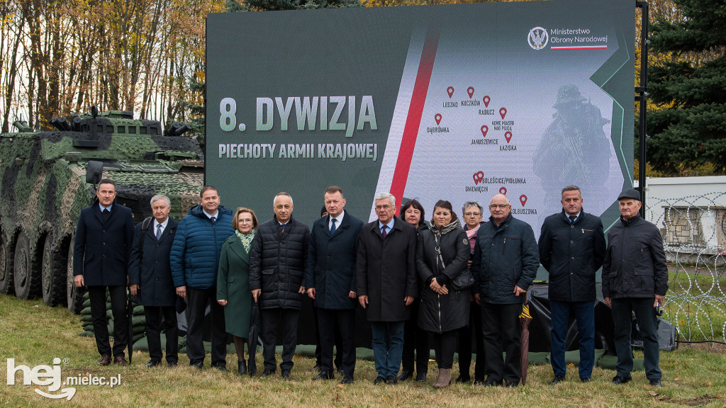 Ogłoszenie przez szefa MON utworzenia 8. Dywizji Wojska Polskiego