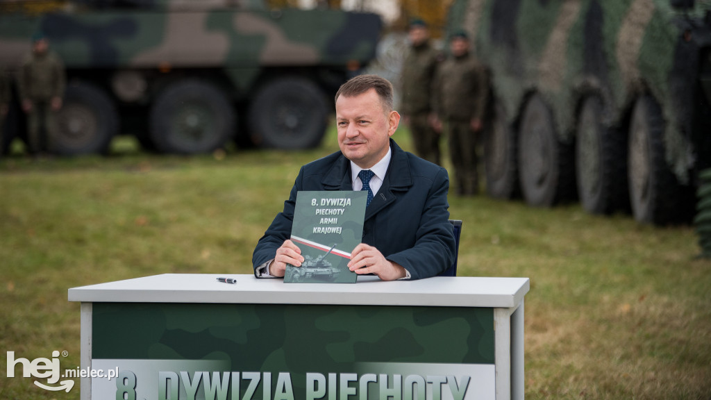 Ogłoszenie przez szefa MON utworzenia 8. Dywizji Wojska Polskiego