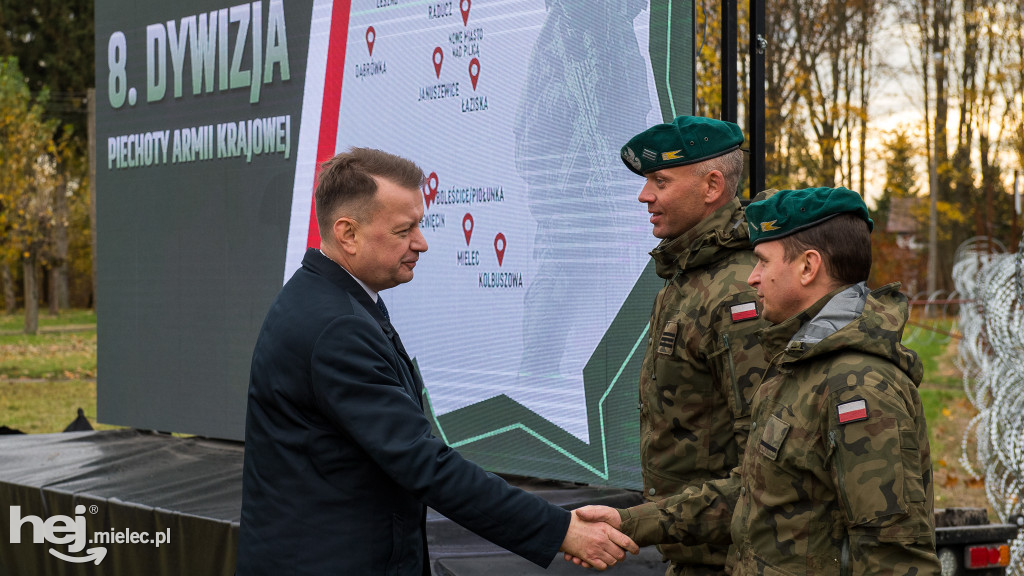 Ogłoszenie przez szefa MON utworzenia 8. Dywizji Wojska Polskiego