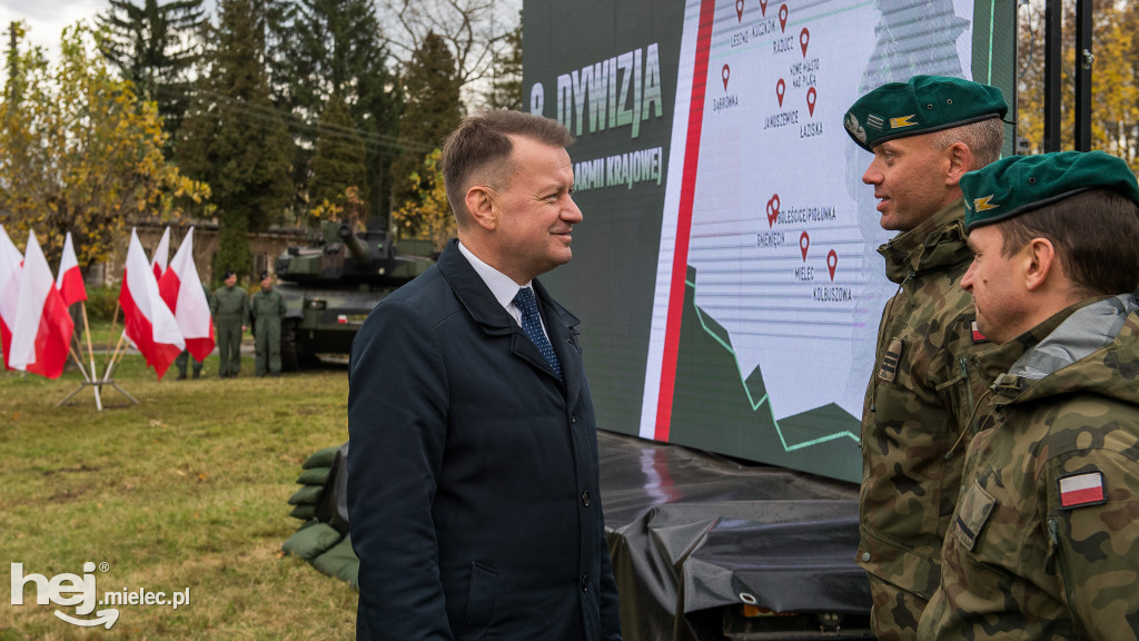 Ogłoszenie przez szefa MON utworzenia 8. Dywizji Wojska Polskiego