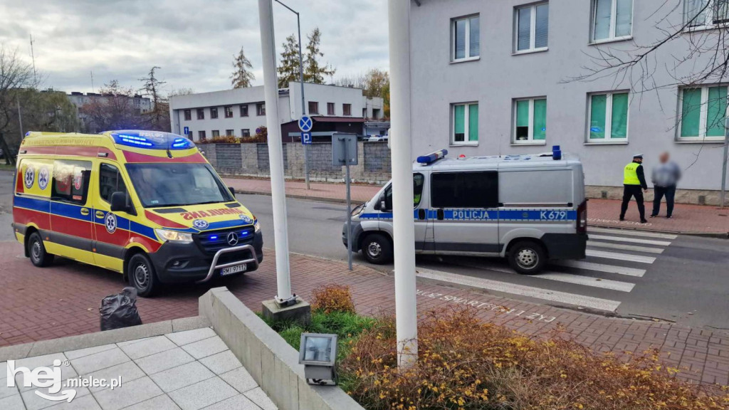 Potrącenie dwóch policjantek przed komendą