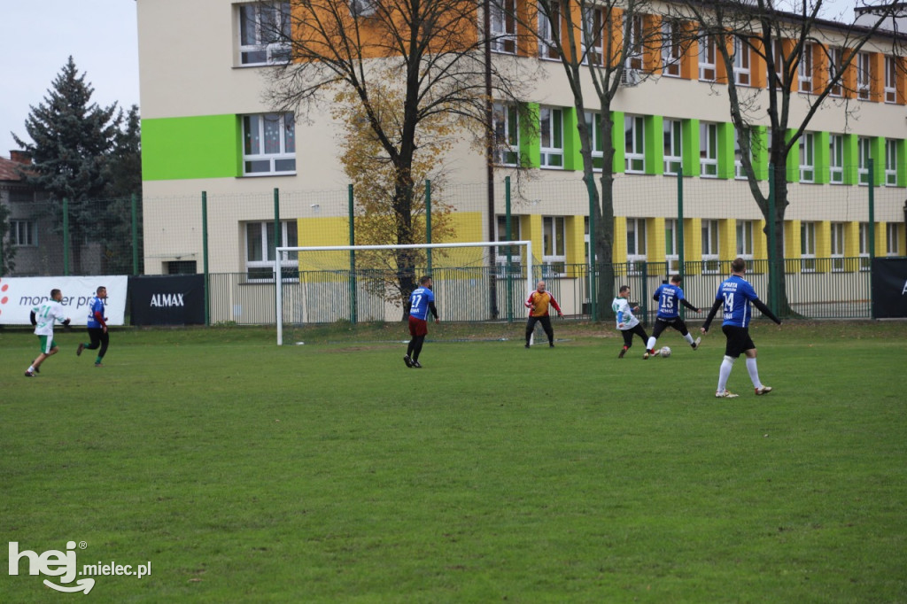 Biało-Czerwony Turniej Piłkarski Oldboyów Gminy Mielec