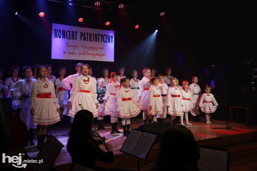 Chorzelowiacy swojej Ojczyźnie w roku jubileuszowym