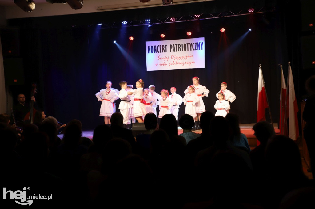 Chorzelowiacy swojej Ojczyźnie w roku jubileuszowym