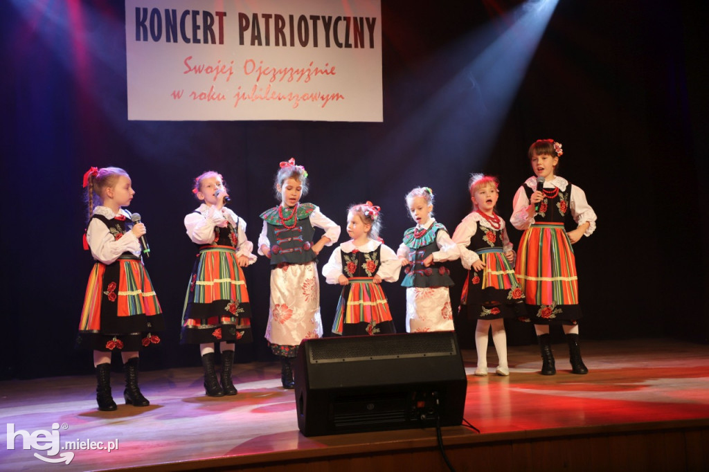 Chorzelowiacy swojej Ojczyźnie w roku jubileuszowym