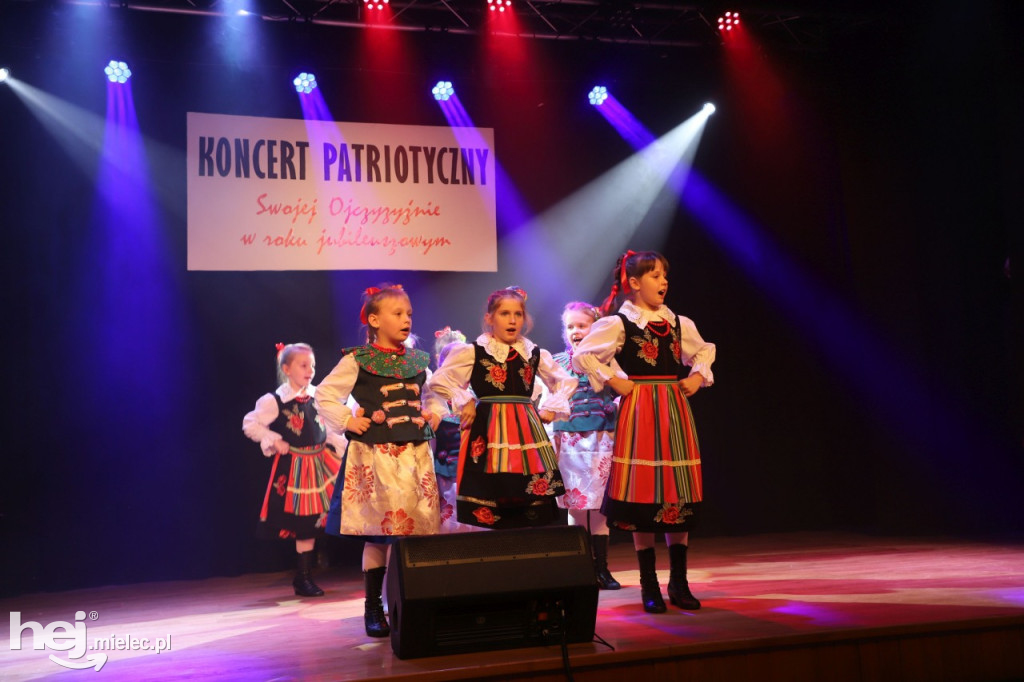 Chorzelowiacy swojej Ojczyźnie w roku jubileuszowym