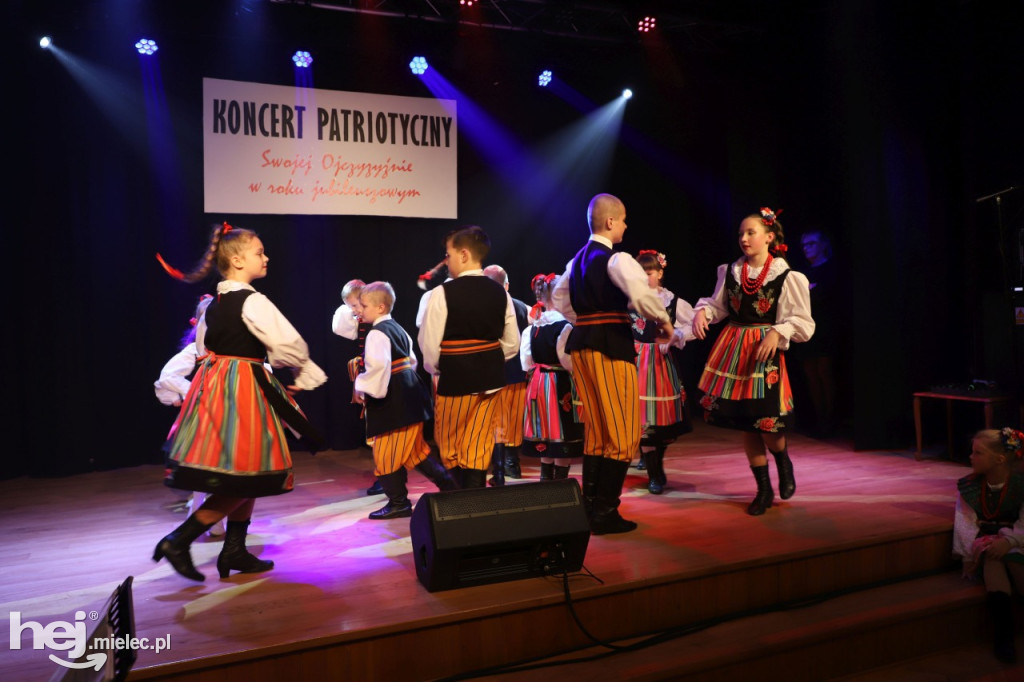 Chorzelowiacy swojej Ojczyźnie w roku jubileuszowym