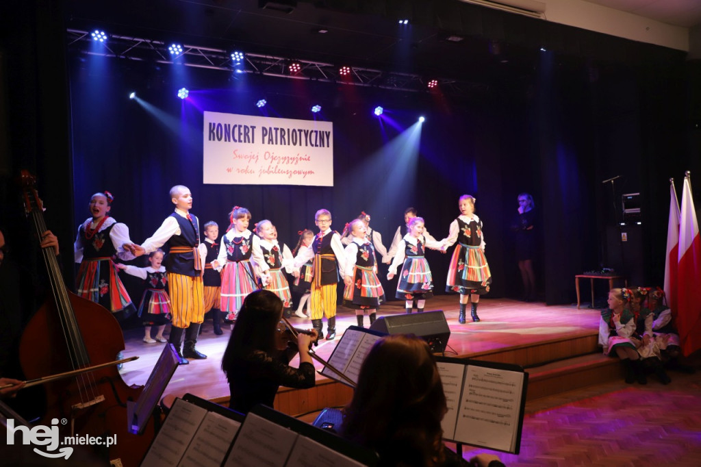 Chorzelowiacy swojej Ojczyźnie w roku jubileuszowym