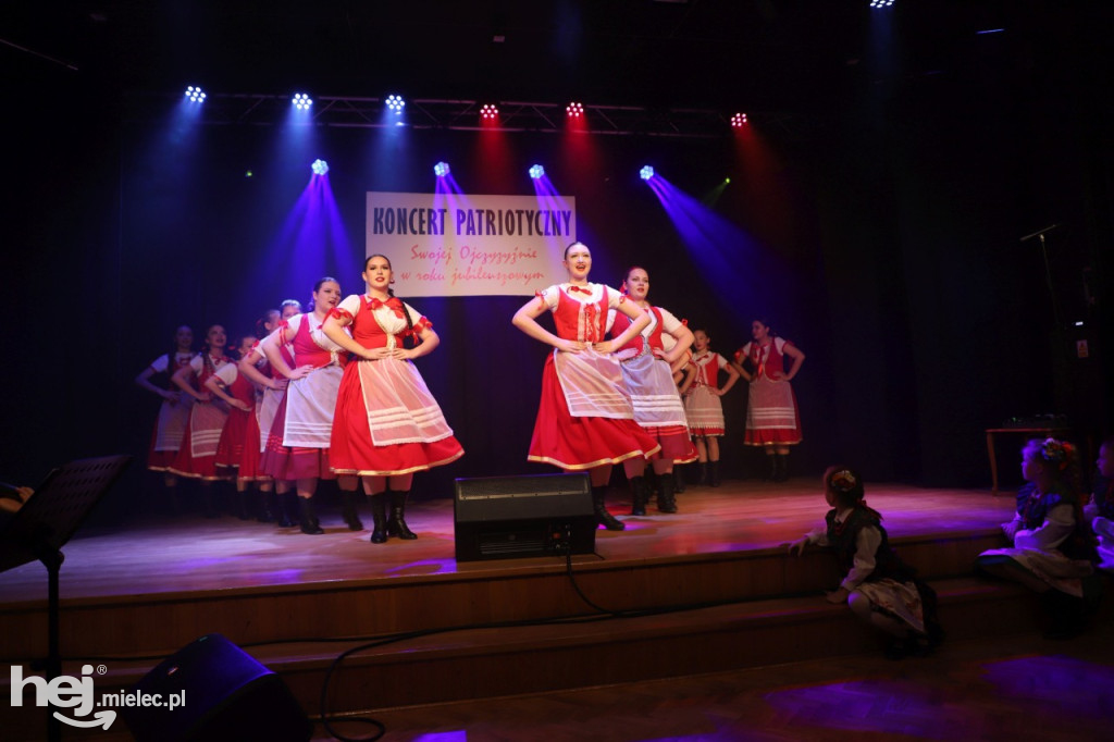 Chorzelowiacy swojej Ojczyźnie w roku jubileuszowym