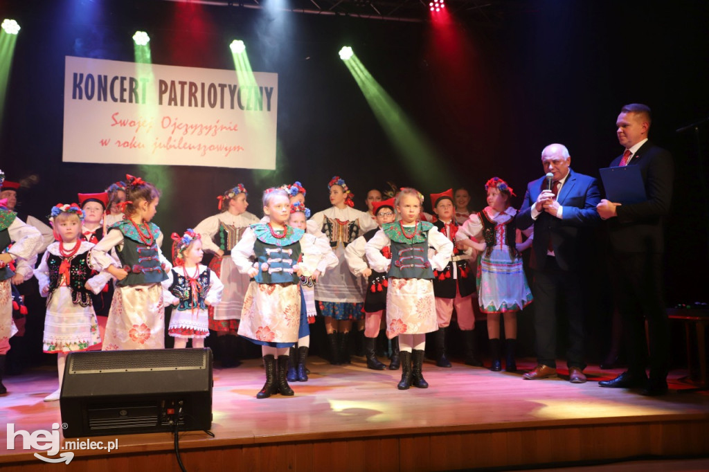 Chorzelowiacy swojej Ojczyźnie w roku jubileuszowym