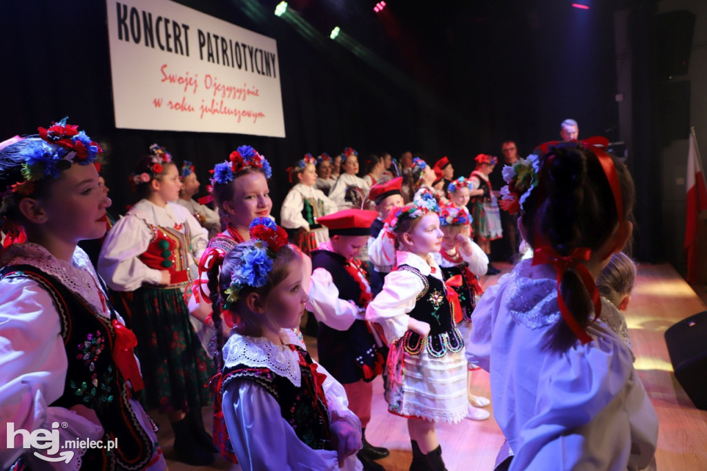 Chorzelowiacy swojej Ojczyźnie w roku jubileuszowym
