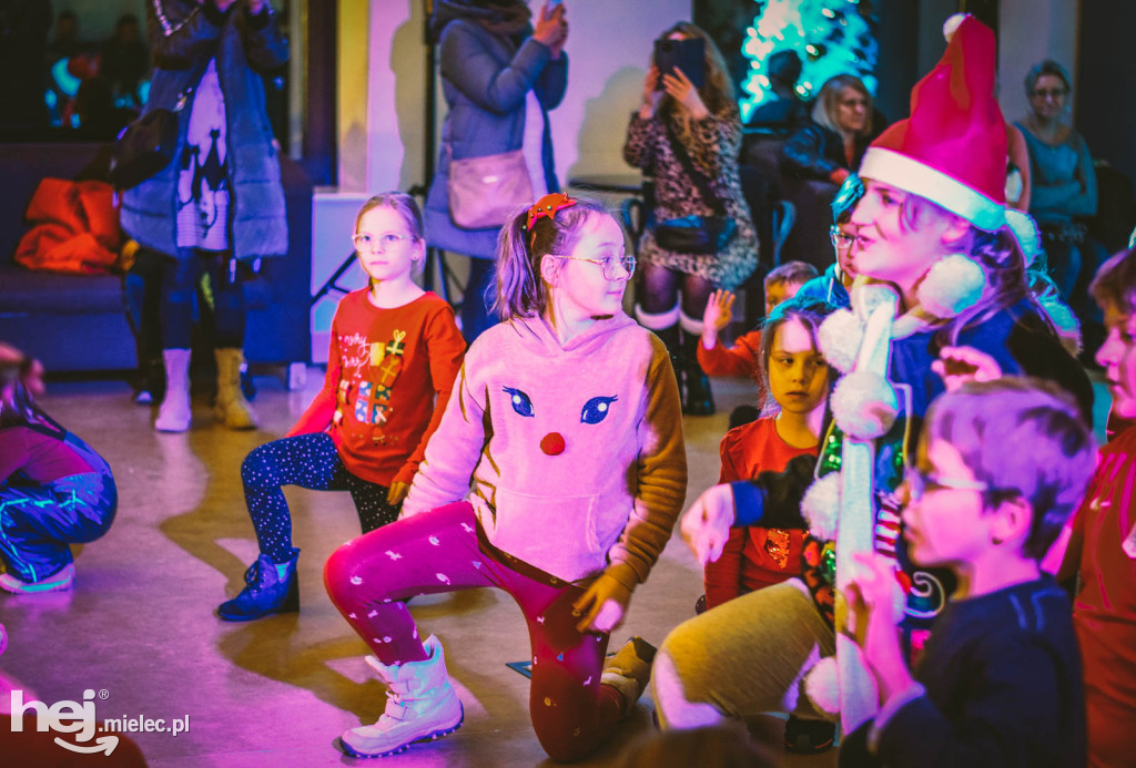Święty Mikołaj w Domu Kultury SCK