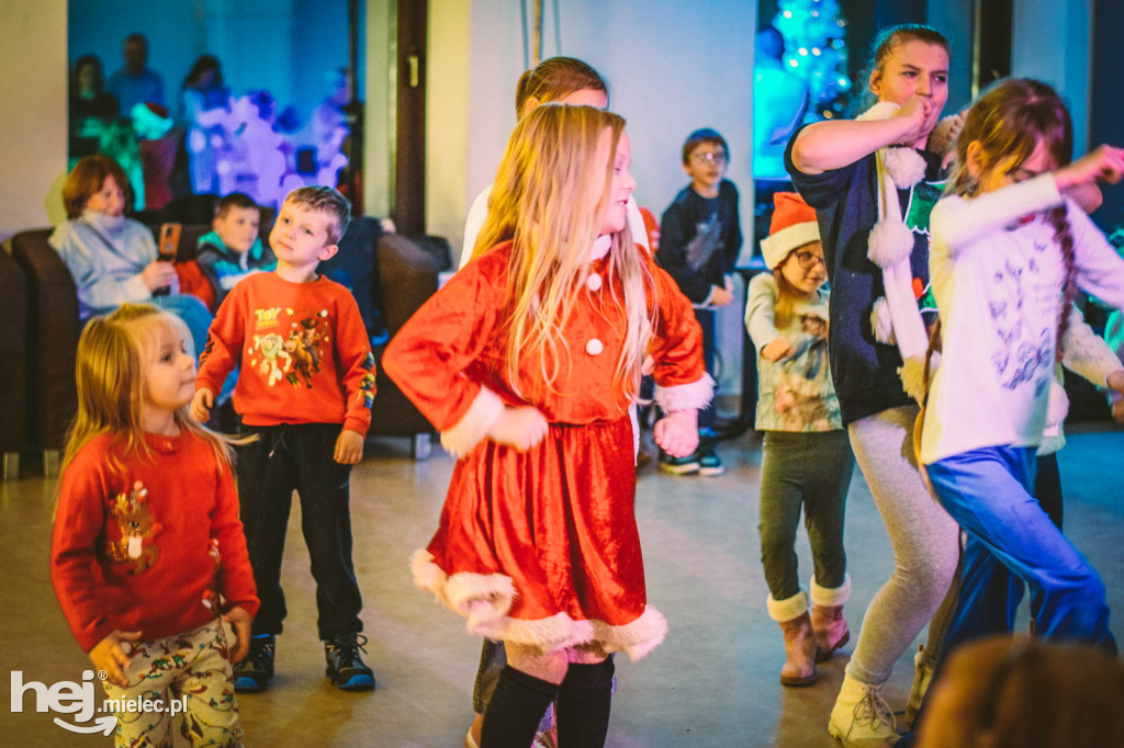 Święty Mikołaj w Domu Kultury SCK