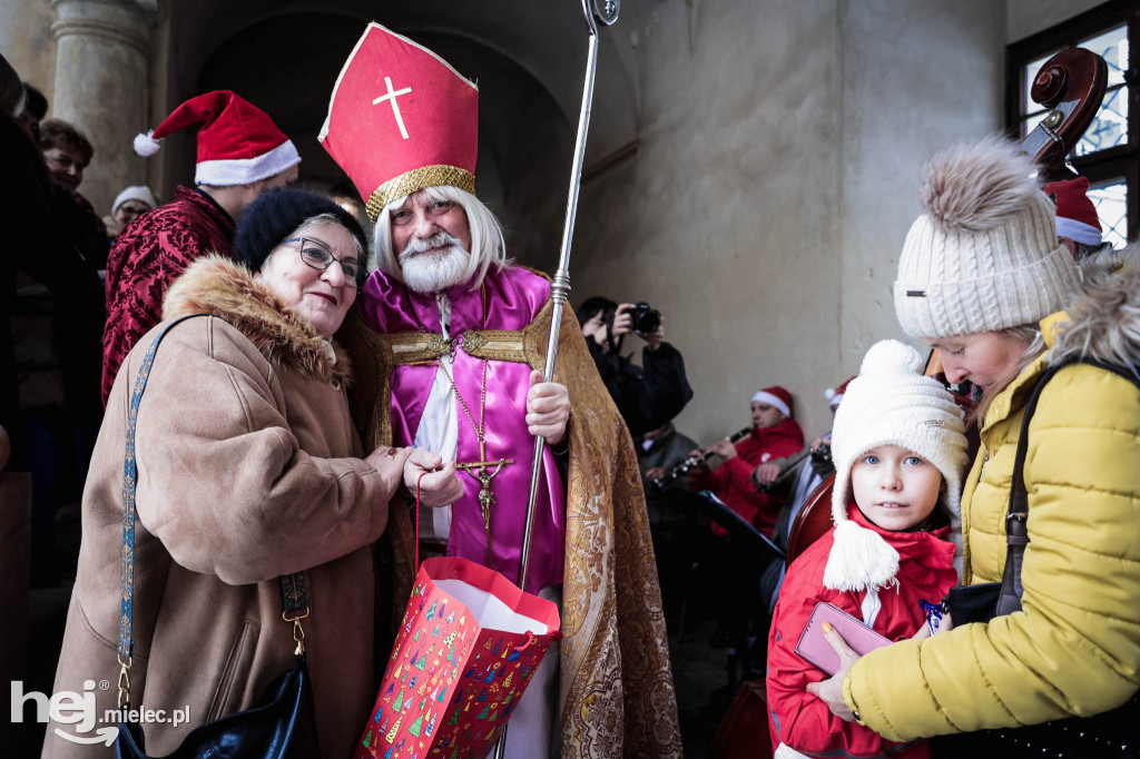 Kiermasz świąteczny na zamku