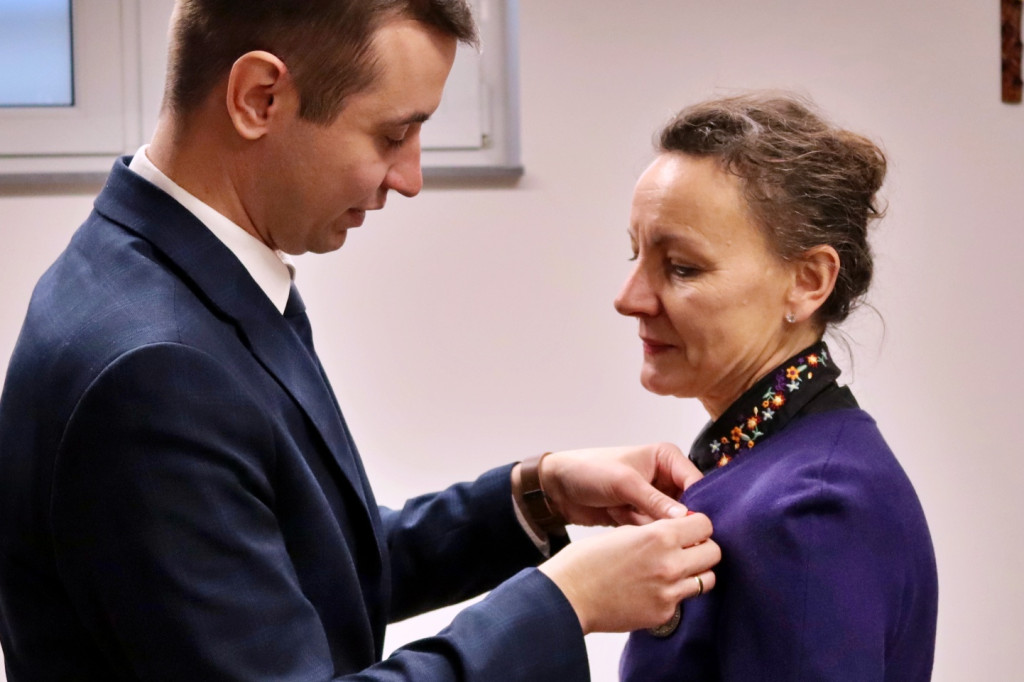 Nagrodzeni dyrektorzy i nauczyciele z Gminy Tuszów
