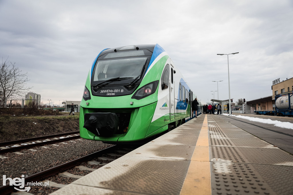 Hybryda na trasie Mielec - Rzeszów