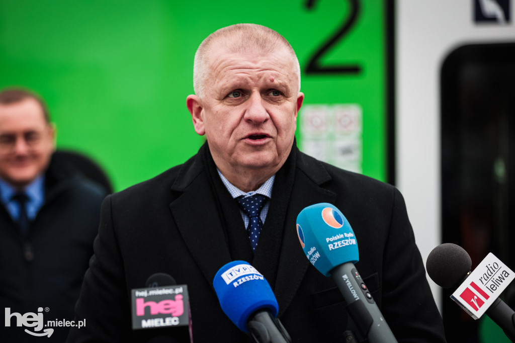 Hybryda na trasie Mielec - Rzeszów