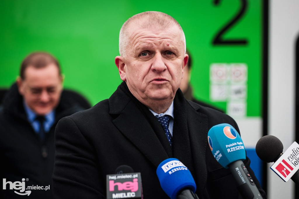 Hybryda na trasie Mielec - Rzeszów