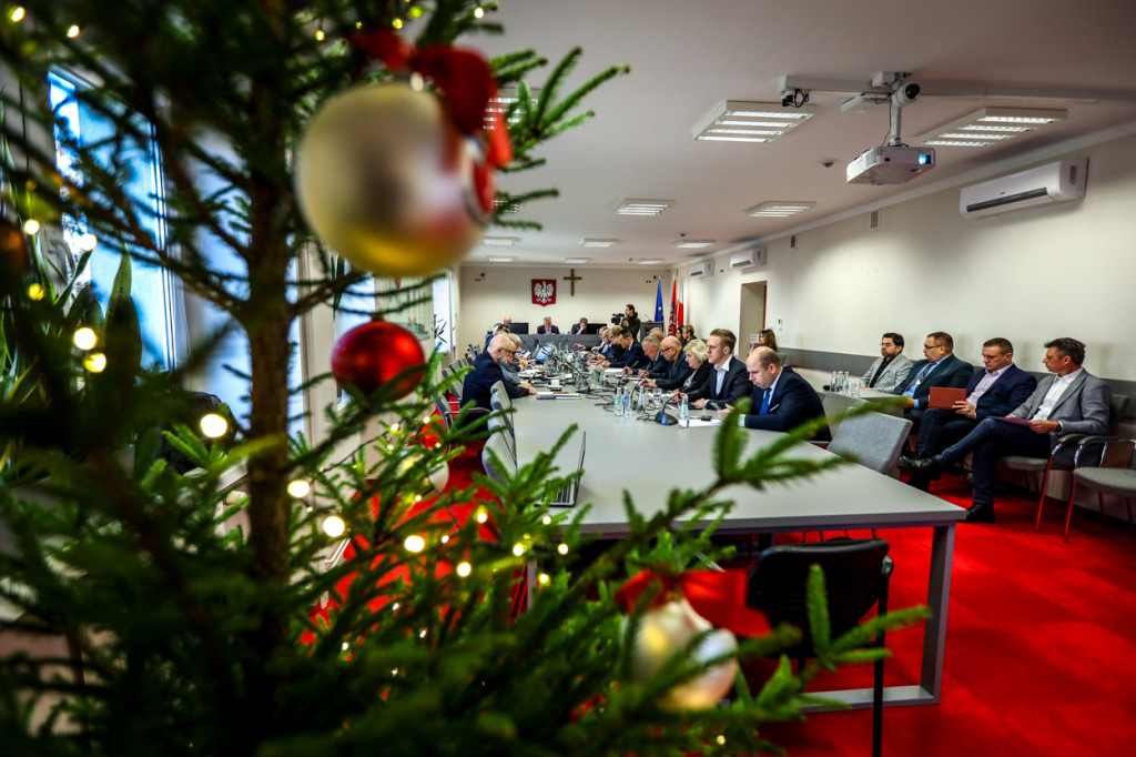 Sesja Rady Powiatu. Uchwalili budżet na 2024 rok