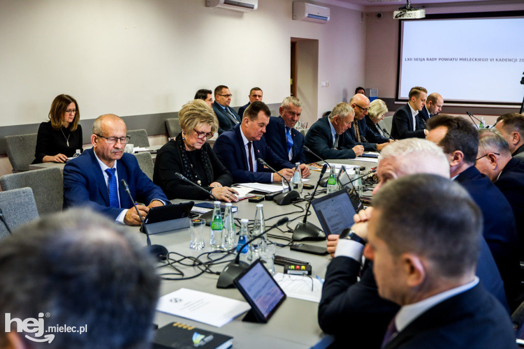 Sesja Rady Powiatu. Uchwalili budżet na 2024 rok