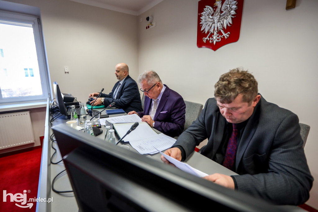 Sesja Rady Powiatu. Uchwalili budżet na 2024 rok