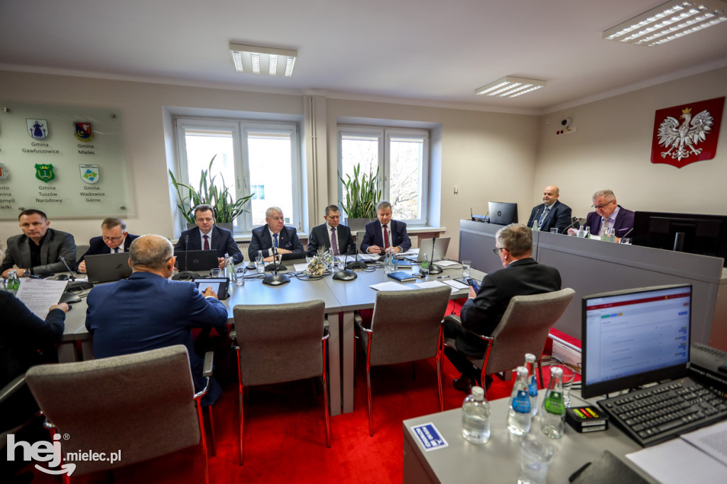 Sesja Rady Powiatu. Uchwalili budżet na 2024 rok