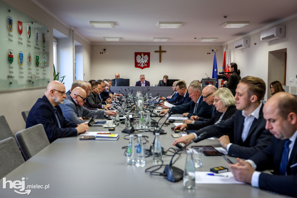 Sesja Rady Powiatu. Uchwalili budżet na 2024 rok