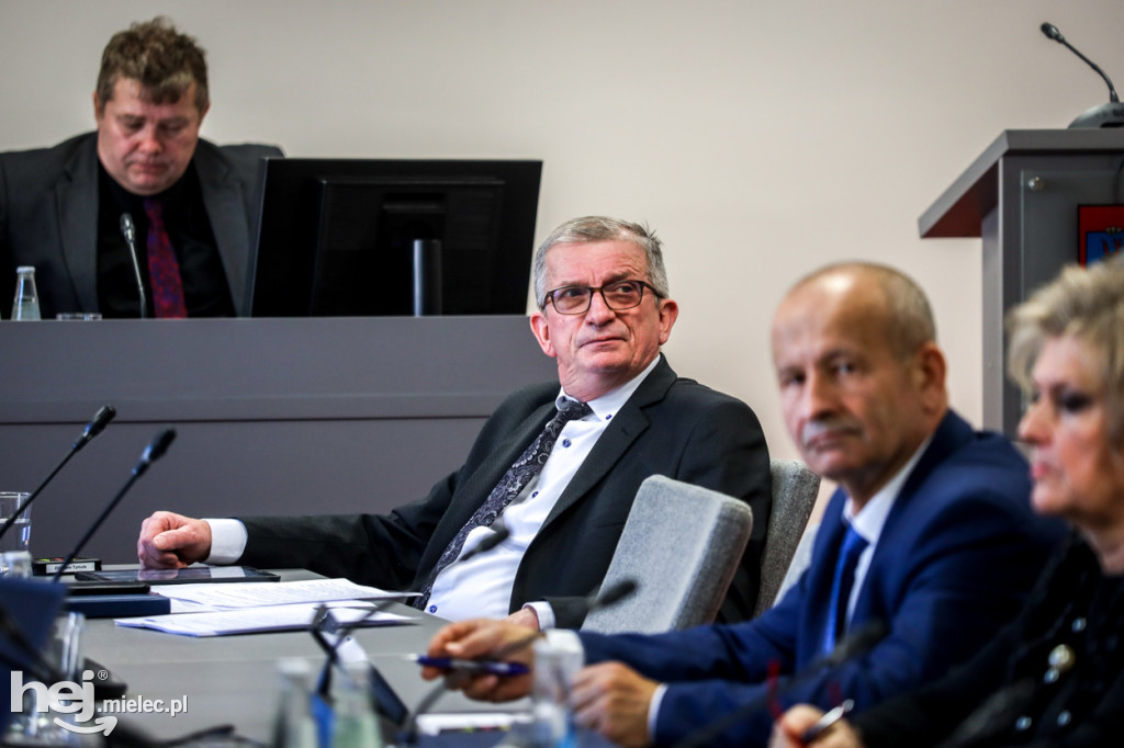 Sesja Rady Powiatu. Uchwalili budżet na 2024 rok