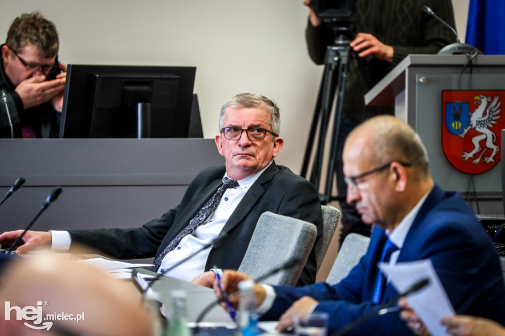Sesja Rady Powiatu. Uchwalili budżet na 2024 rok