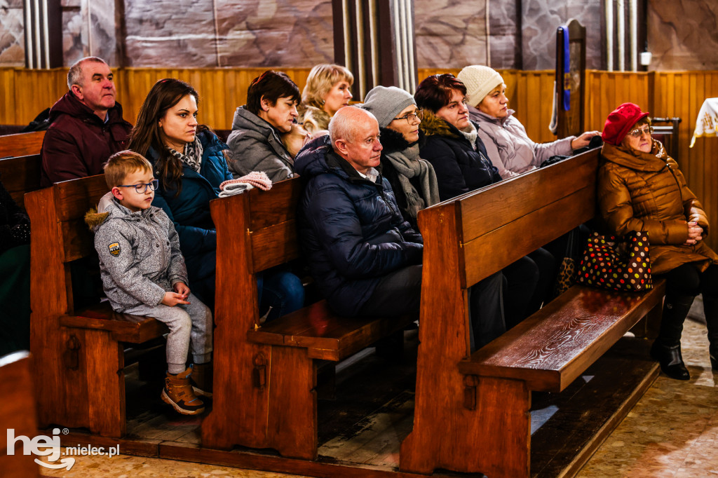 Kapela Swojacy z kolędami w Zgórsku