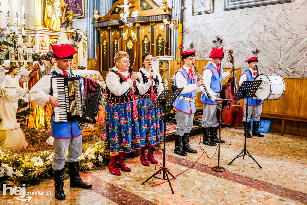 Kapela Swojacy z kolędami w Zgórsku