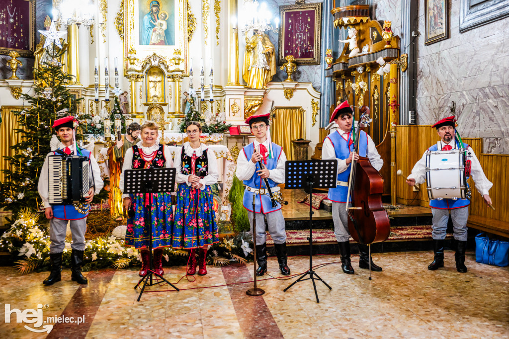 Kapela Swojacy z kolędami w Zgórsku