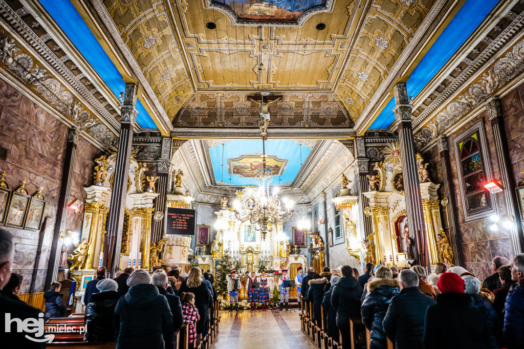 Kapela Swojacy z kolędami w Zgórsku