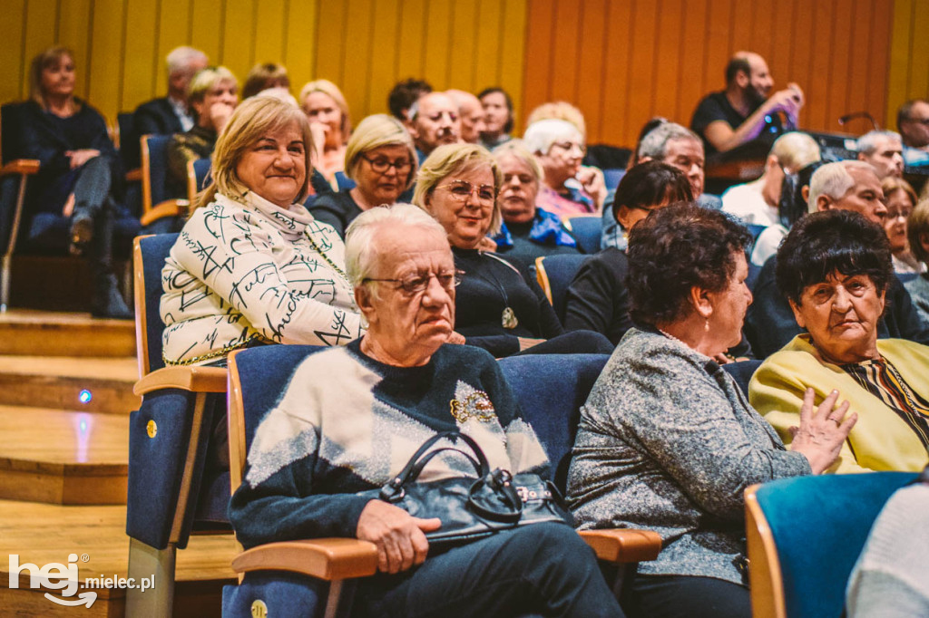 „Wieczór z operetką, musicalem i humorem” w Domu Kultury SCK