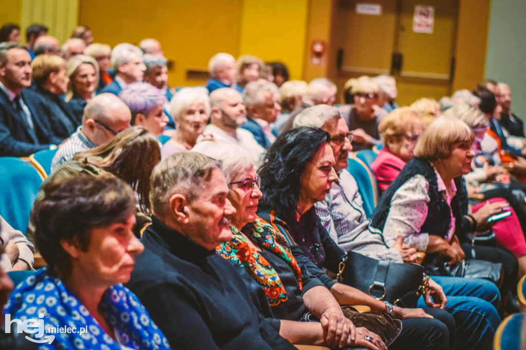 „Wieczór z operetką, musicalem i humorem” w Domu Kultury SCK