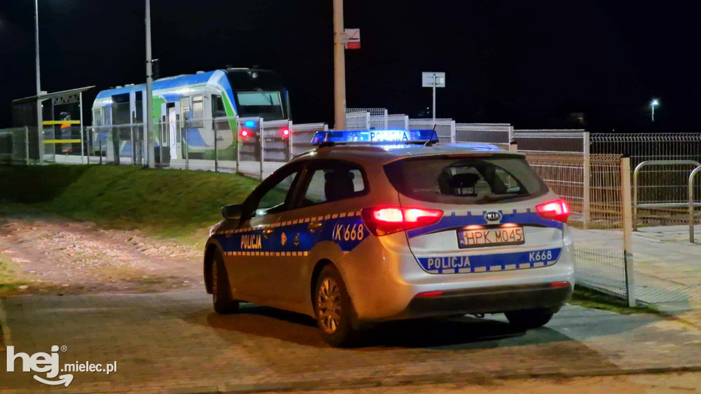 Mężczyzna potrącony przez szynobus