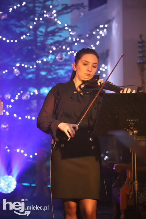 Finałowy Koncert Kolęd i Pastorałek w Książnicach