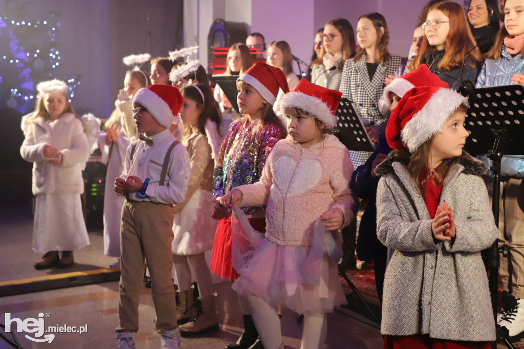 Finałowy Koncert Kolęd i Pastorałek w Książnicach