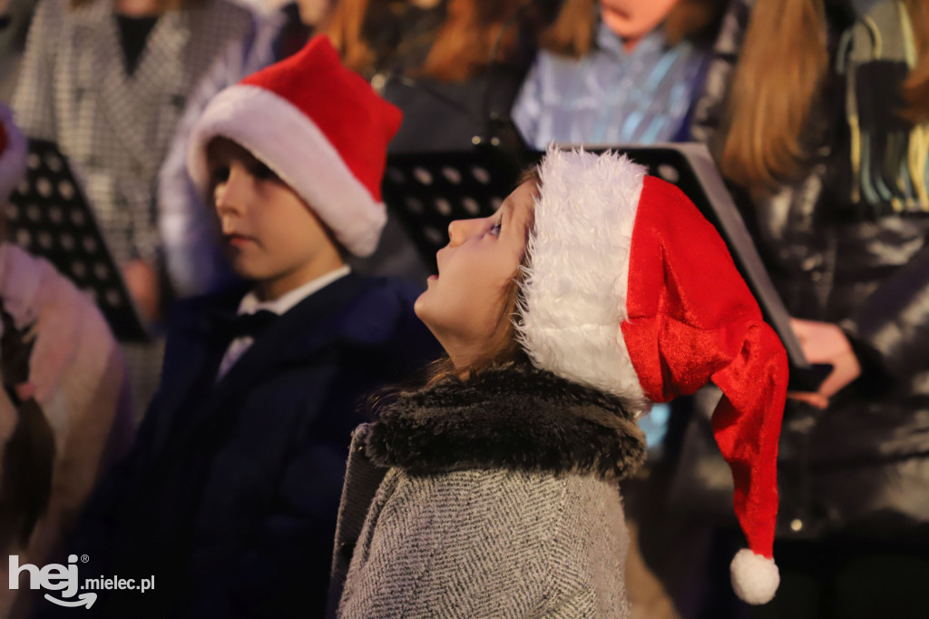 Finałowy Koncert Kolęd i Pastorałek w Książnicach