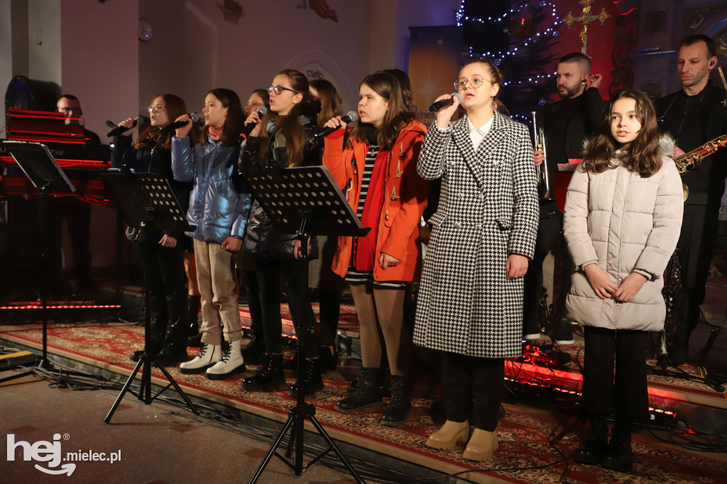 Finałowy Koncert Kolęd i Pastorałek w Książnicach