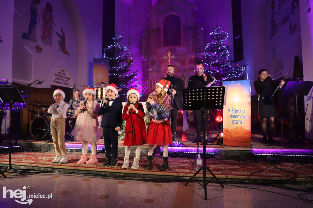 Finałowy Koncert Kolęd i Pastorałek w Książnicach