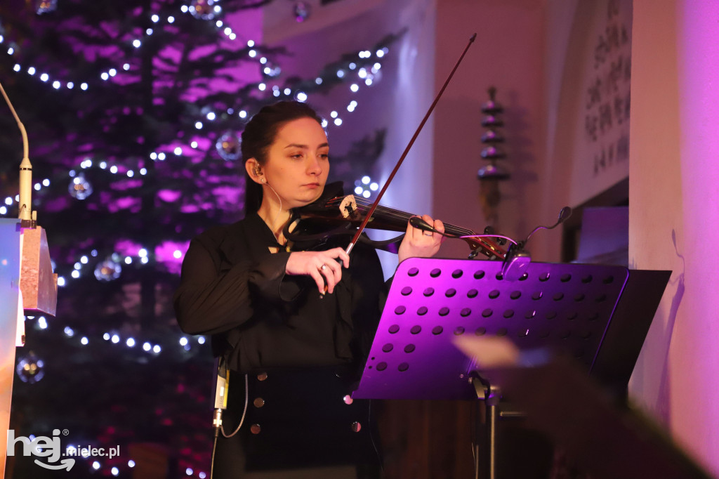 Finałowy Koncert Kolęd i Pastorałek w Książnicach