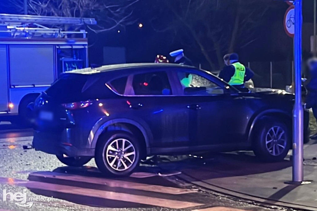 Zderzenie osobówek na Wojsławskiej