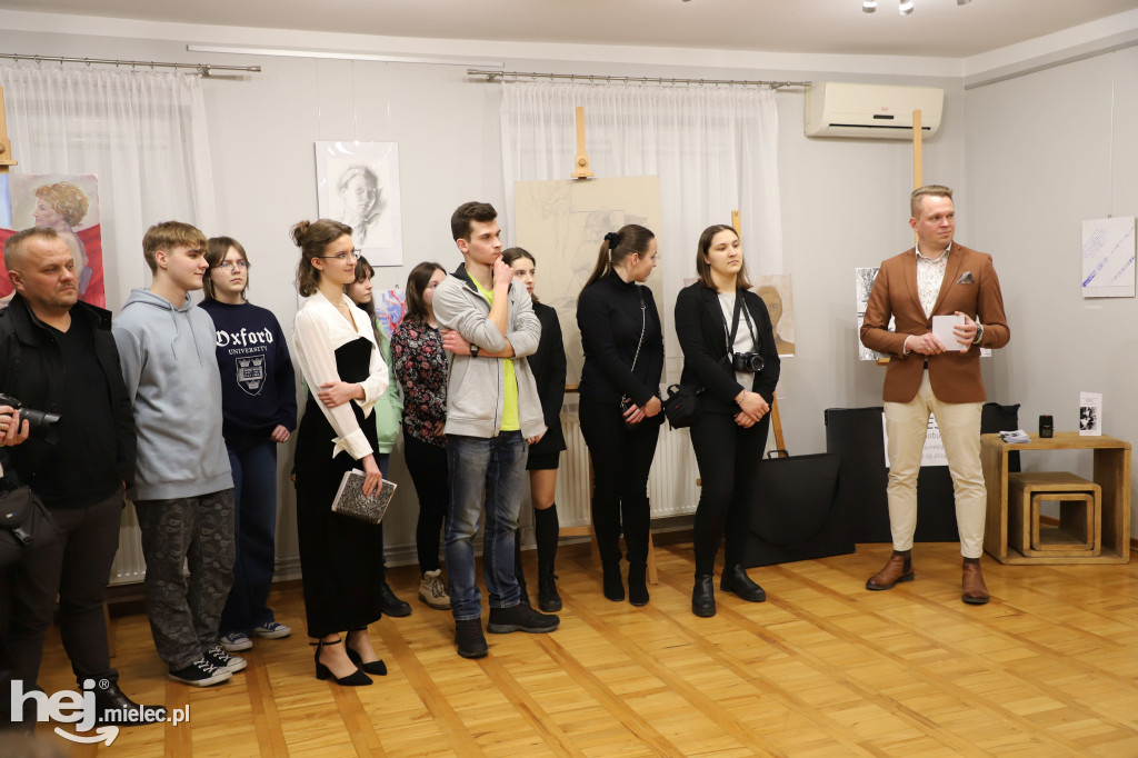 Wystawa Emilii Sobuś „PROCES-Y”