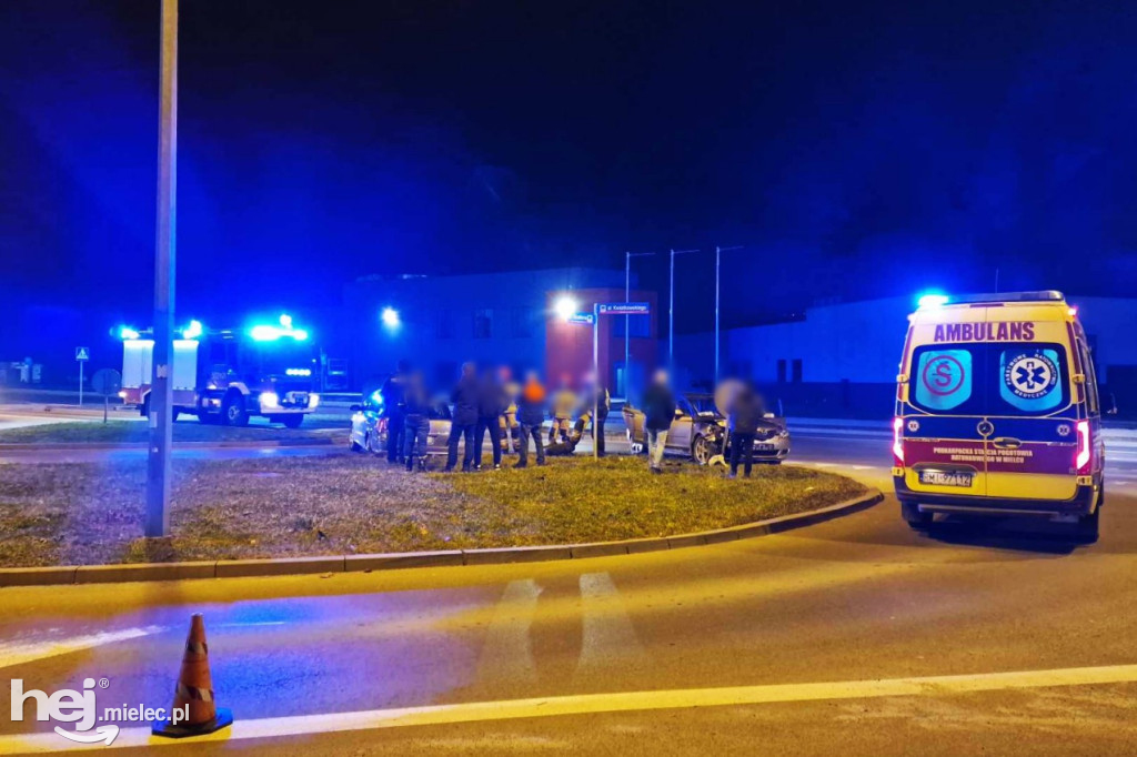 Zderzenie opla i mazdy na al. Kwiatkowskiego