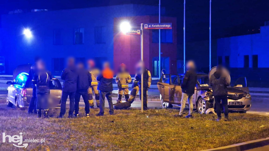 Zderzenie opla i mazdy na al. Kwiatkowskiego