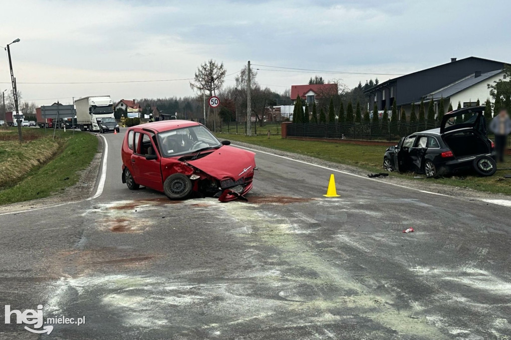 Wypadek na drodze wojewódzkiej w Żarówce